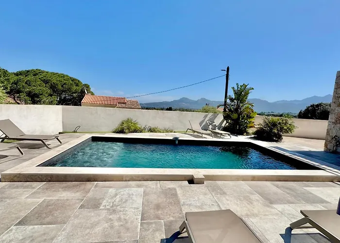 Casa Luna Piscine Chauffee Vue Proche Centre Et De Вилла Кальви