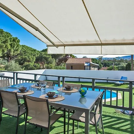 Avec Piscine Chauffée Et Vue Proche Centre Et De Villa *