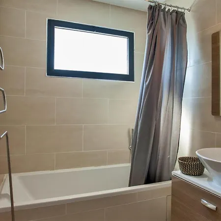 Casa Luna Piscine Chauffee Vue Proche Centre Et De Вилла