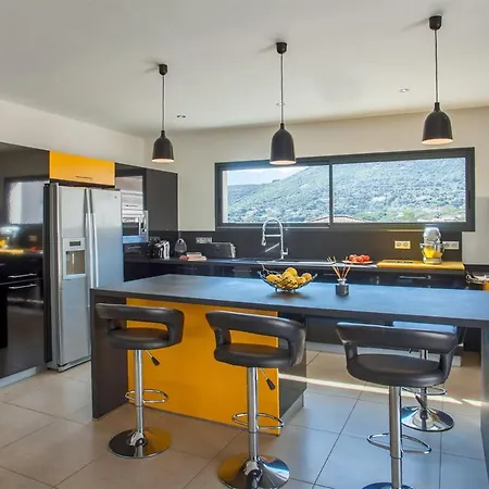 Casa Luna Piscine Chauffee Vue Proche Centre Et De * Кальви