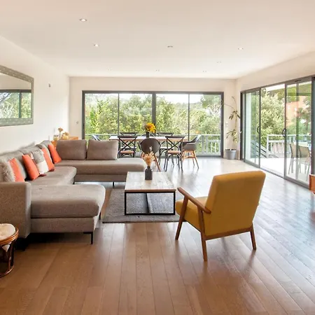 Avec Piscine Chauffée Et Vue Proche Centre Et De Villa Calvi (Corsica)