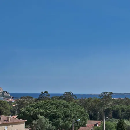 Villa Avec Piscine Chauffée Et Vue Proche Centre Et De *