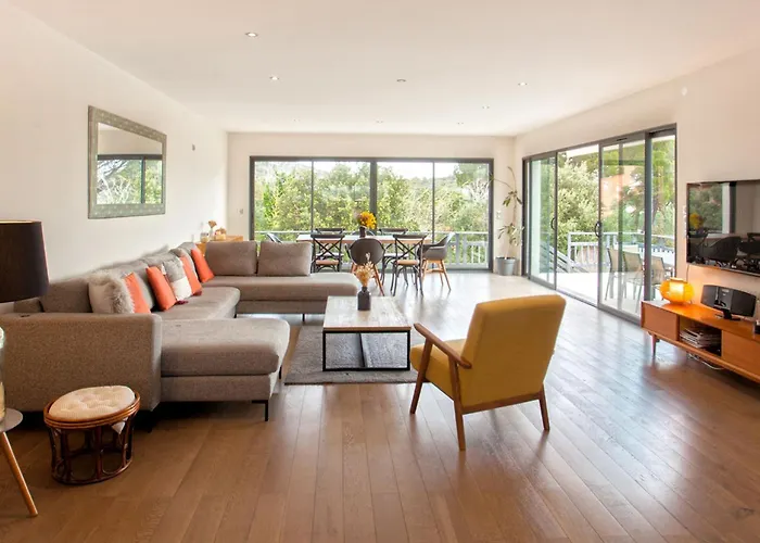 Casa Luna Piscine Chauffee Vue Proche Centre Et De Calvi (Corsica)