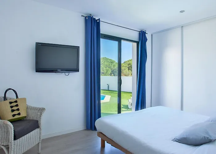 Casa Luna Piscine Chauffee Vue Proche Centre Et De Villa Calvi (Corsica)