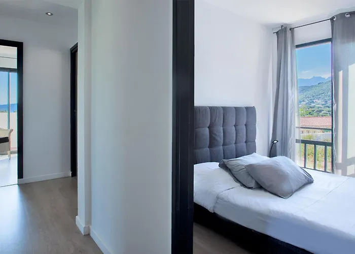 Villa Casa Luna Piscine Chauffee Vue Proche Centre Et De Calvi (Corsica)