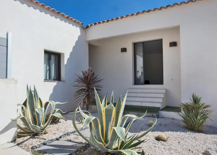 Casa Luna Piscine Chauffee Vue Proche Centre Et De Calvi (Corsica)